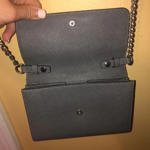 Michael Kors mini cross body - Picture 3 of 7